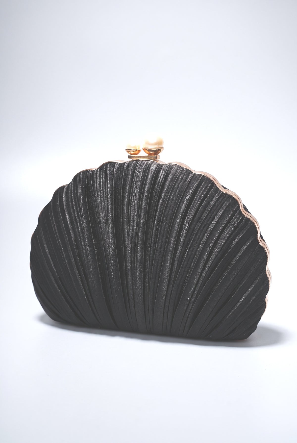 Shell Evening Bag Pleated Clutch, black