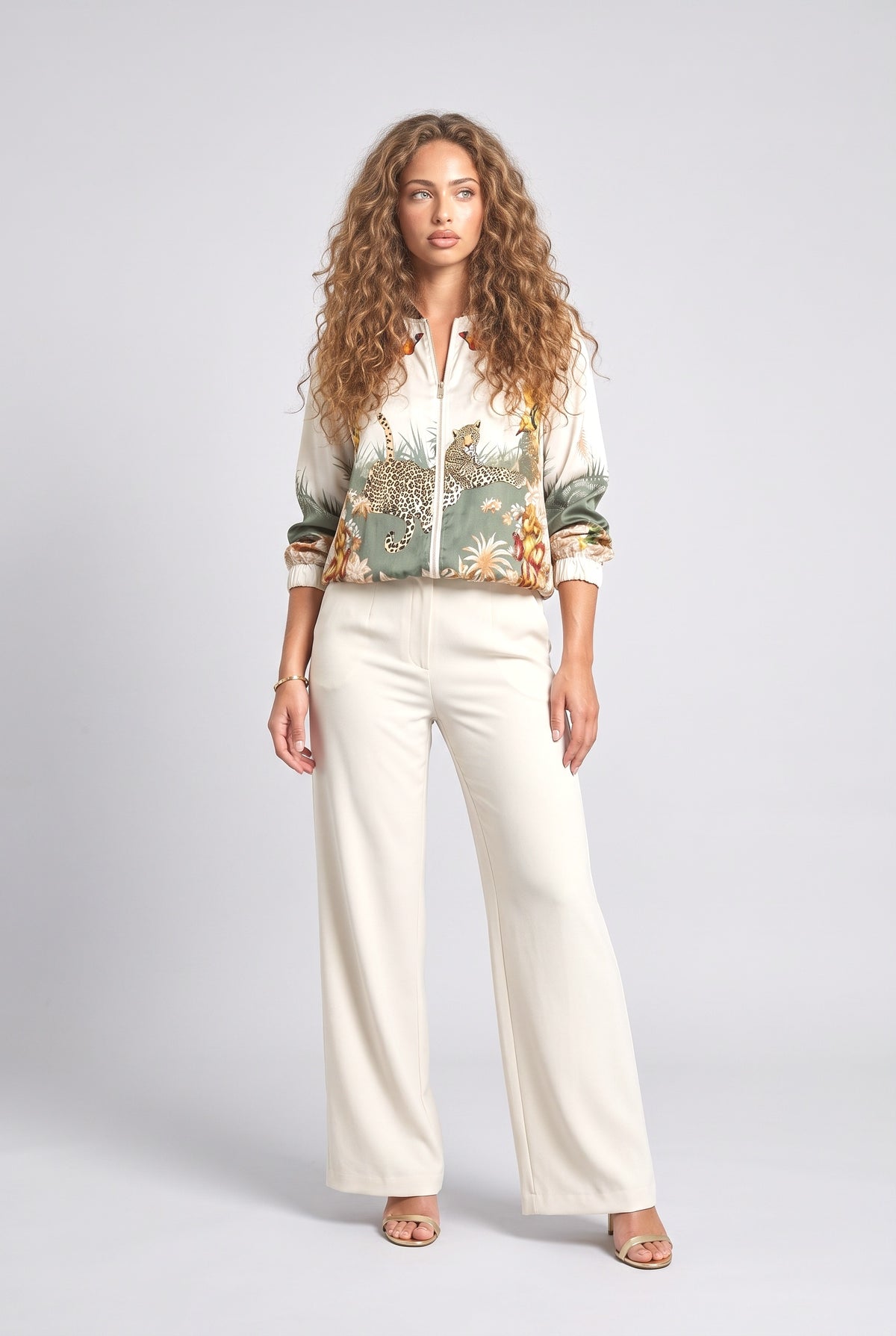 Long Sleeve Top, dark green pants