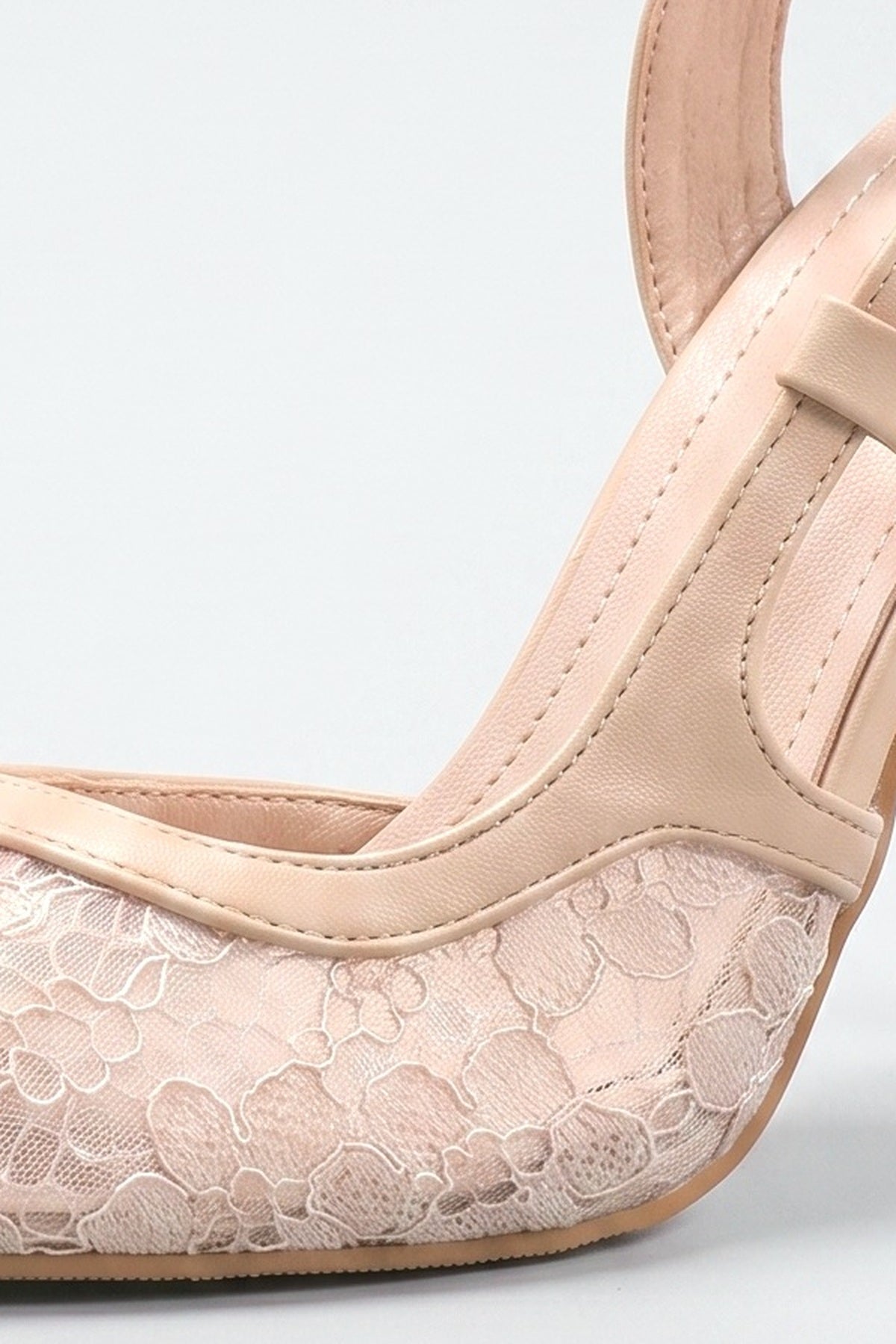 Lace High Heels, fabric detail