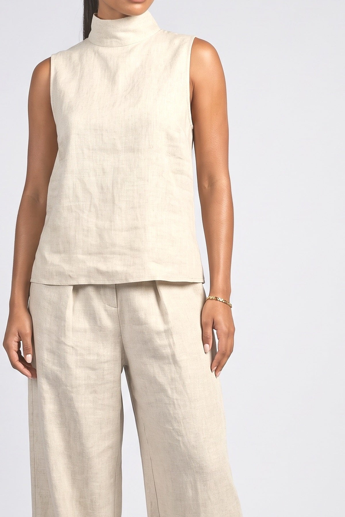 Linen High Neck Outfit Set, fabric detail