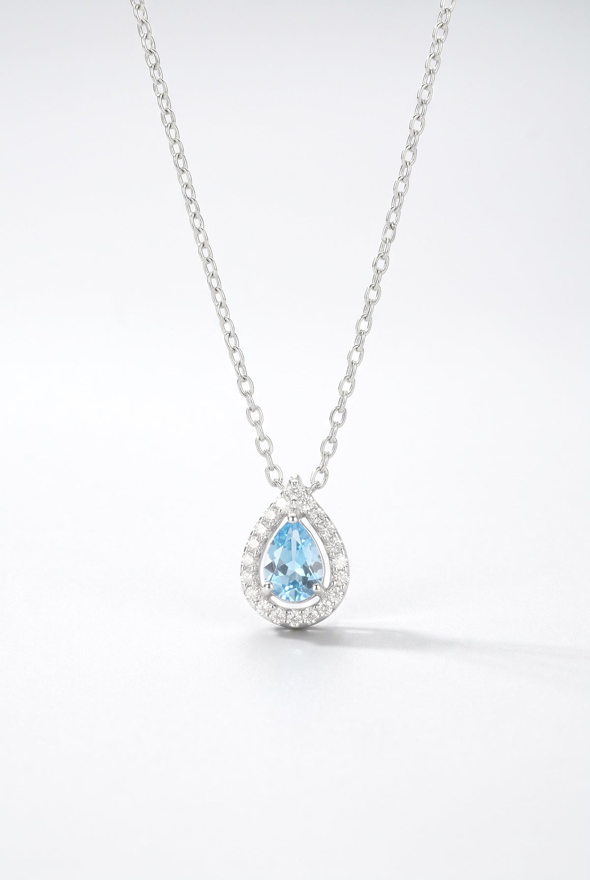 Blue Necklace, Silver blue