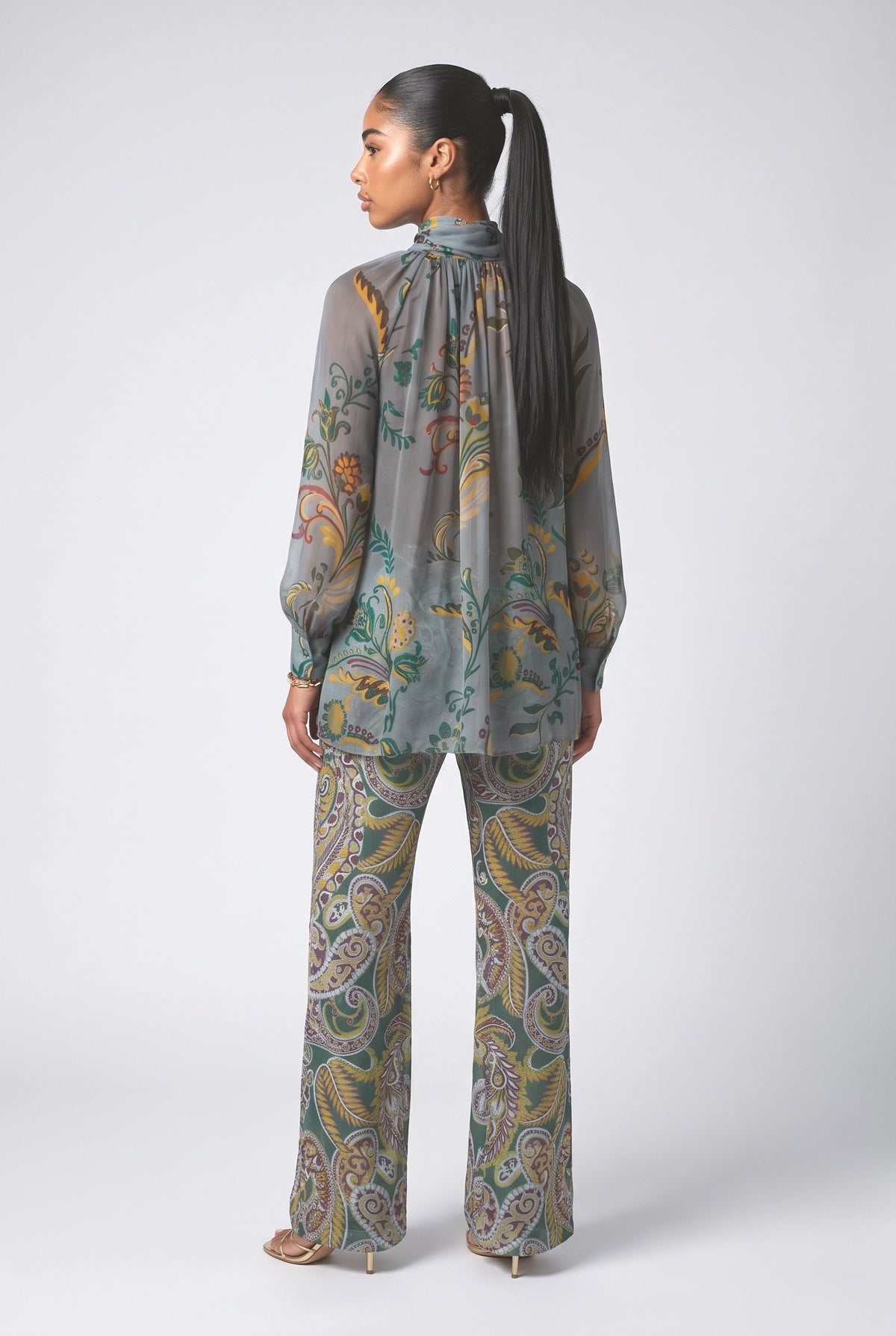 Floral Chiffon Pleated Outfit Set, back view