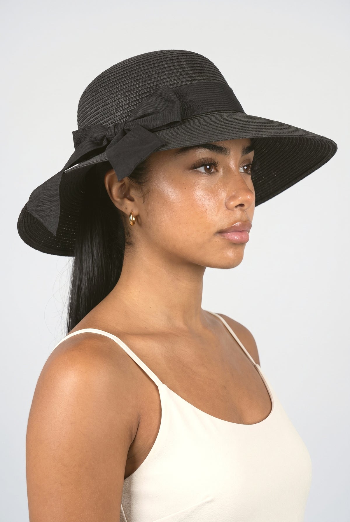 Vacation Style Basin Hat Straw Hat, worn, shown to scale
