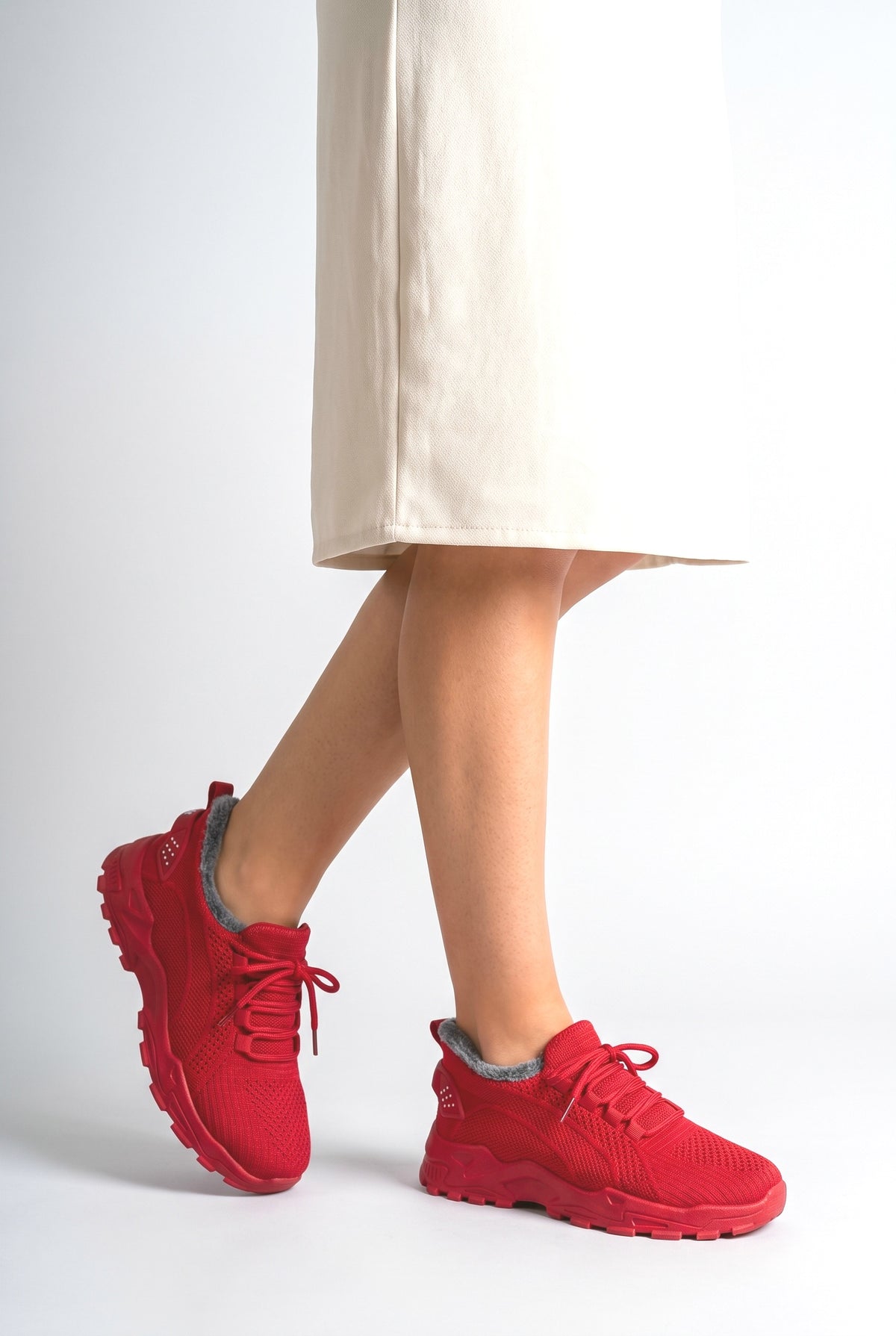 Chunky Sneakers, worn, shown to scale