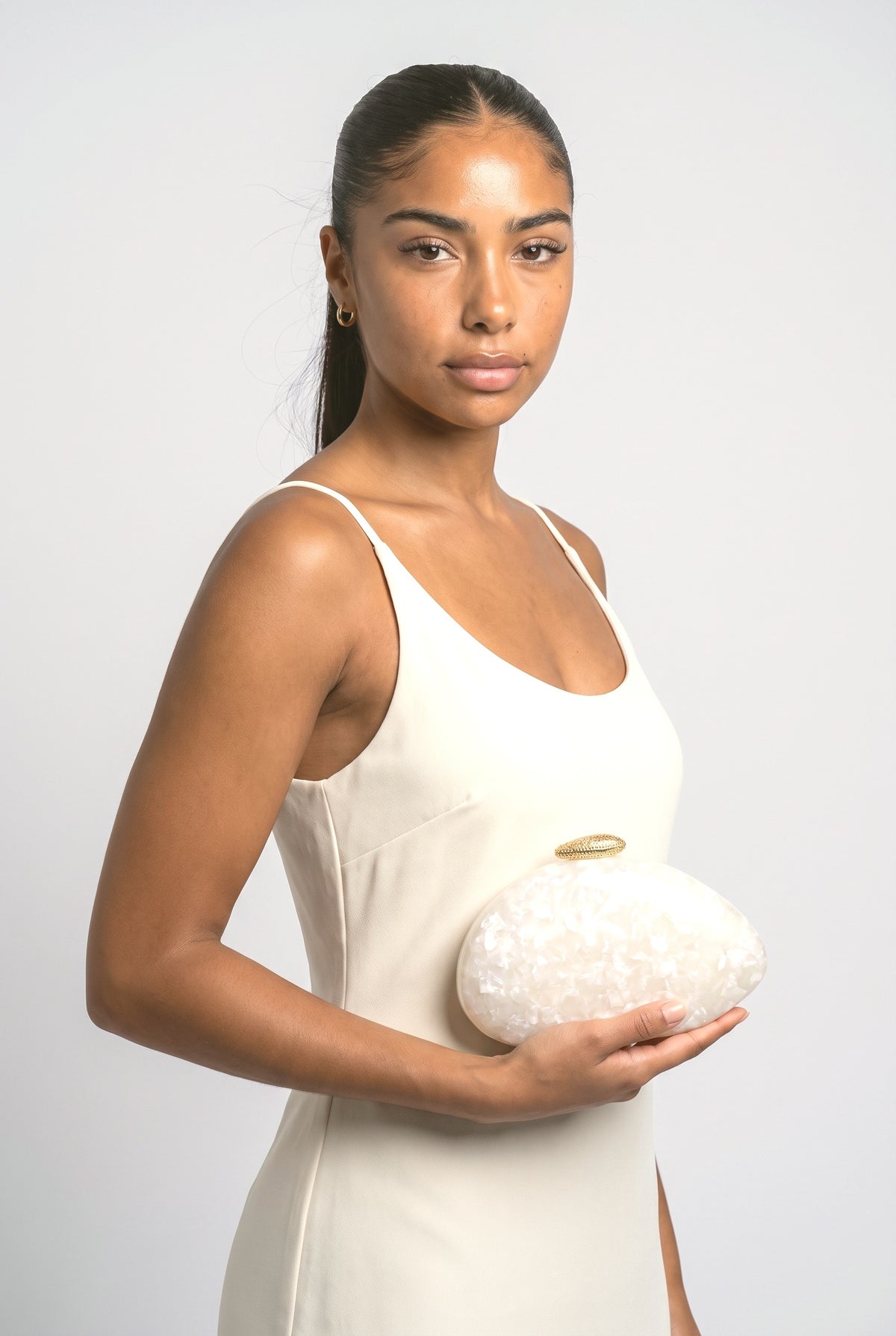 Special-shaped Shell Acrylic Wedding Bag, worn, shown to scale