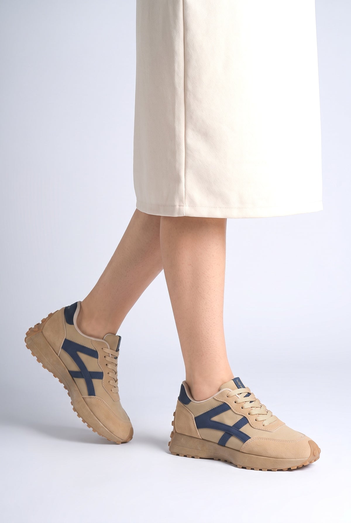 Ballet Flats, worn, shown to scale