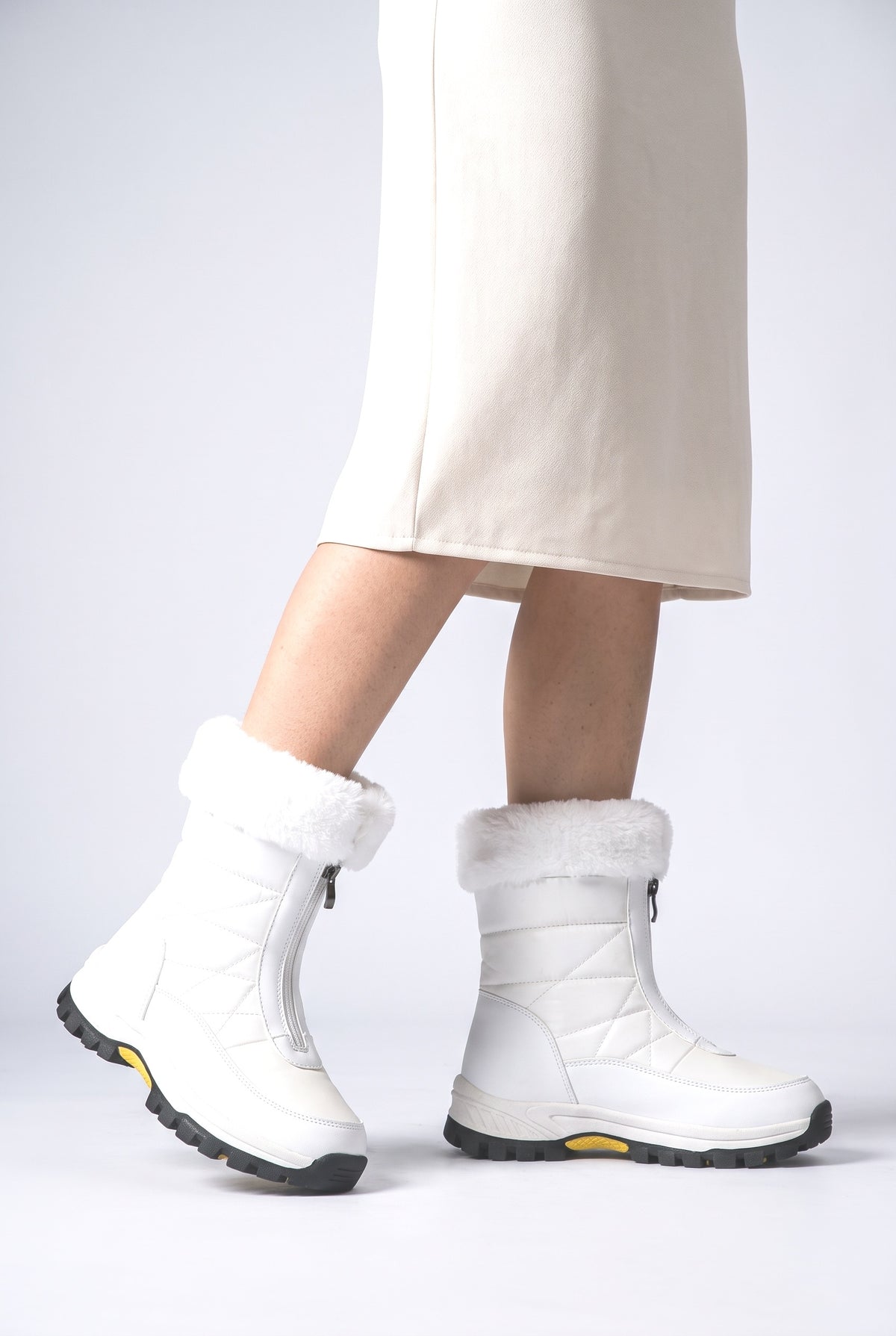 Women's Boots, worn, shown to scale