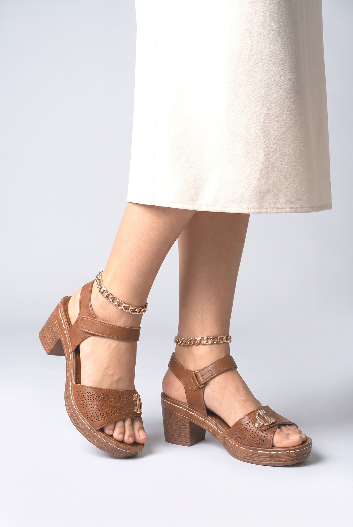 Platform Sandals, worn, shown to scale