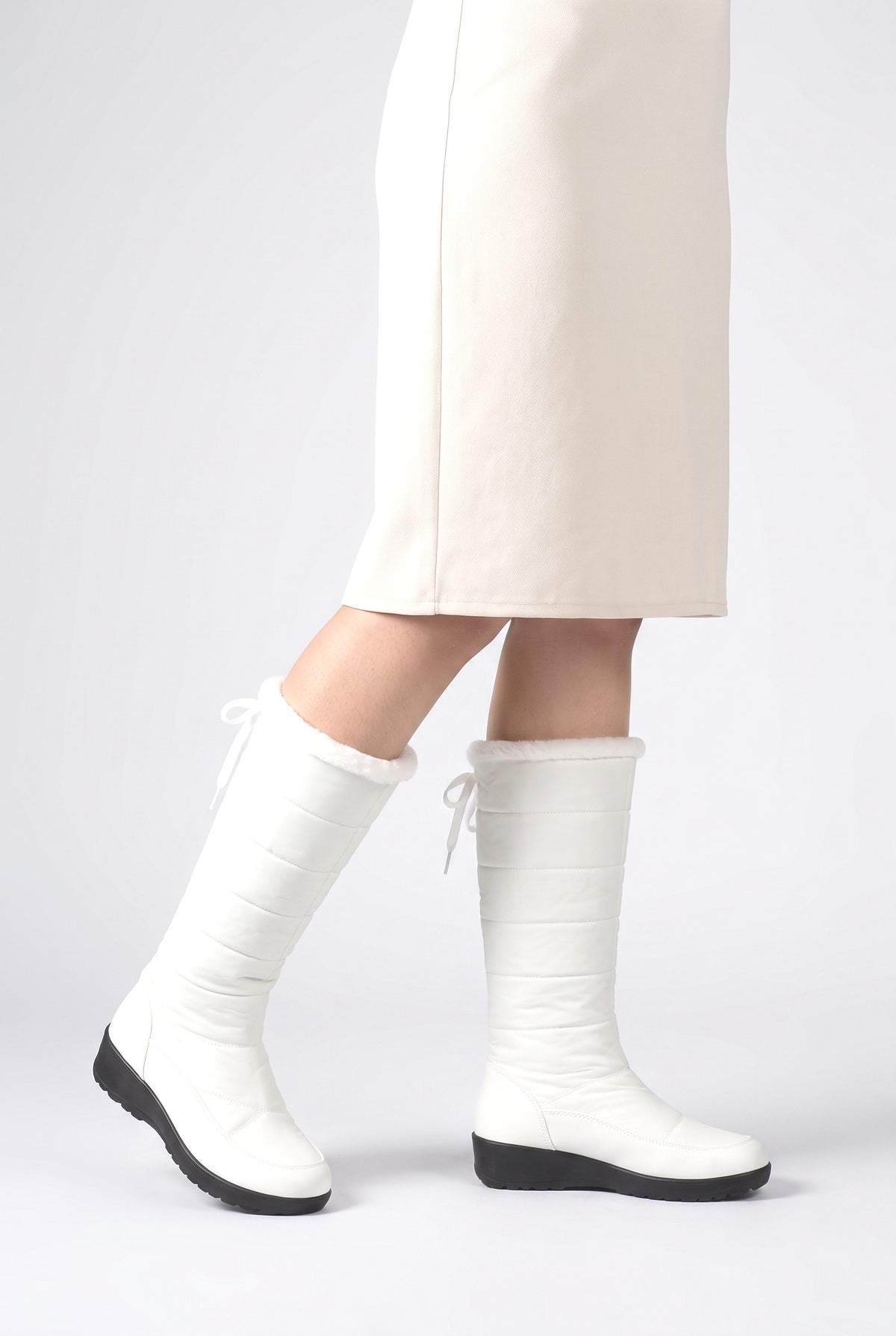 Over the Knee Boots, worn, shown to scale