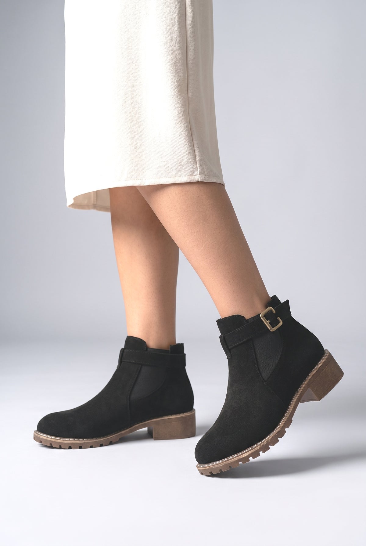 Ankle Boots, worn, shown to scale