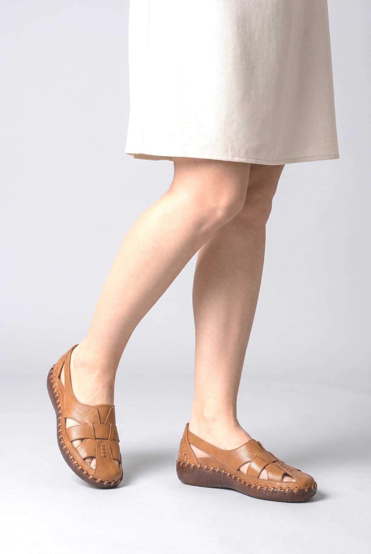 Platform Sandals, worn, shown to scale