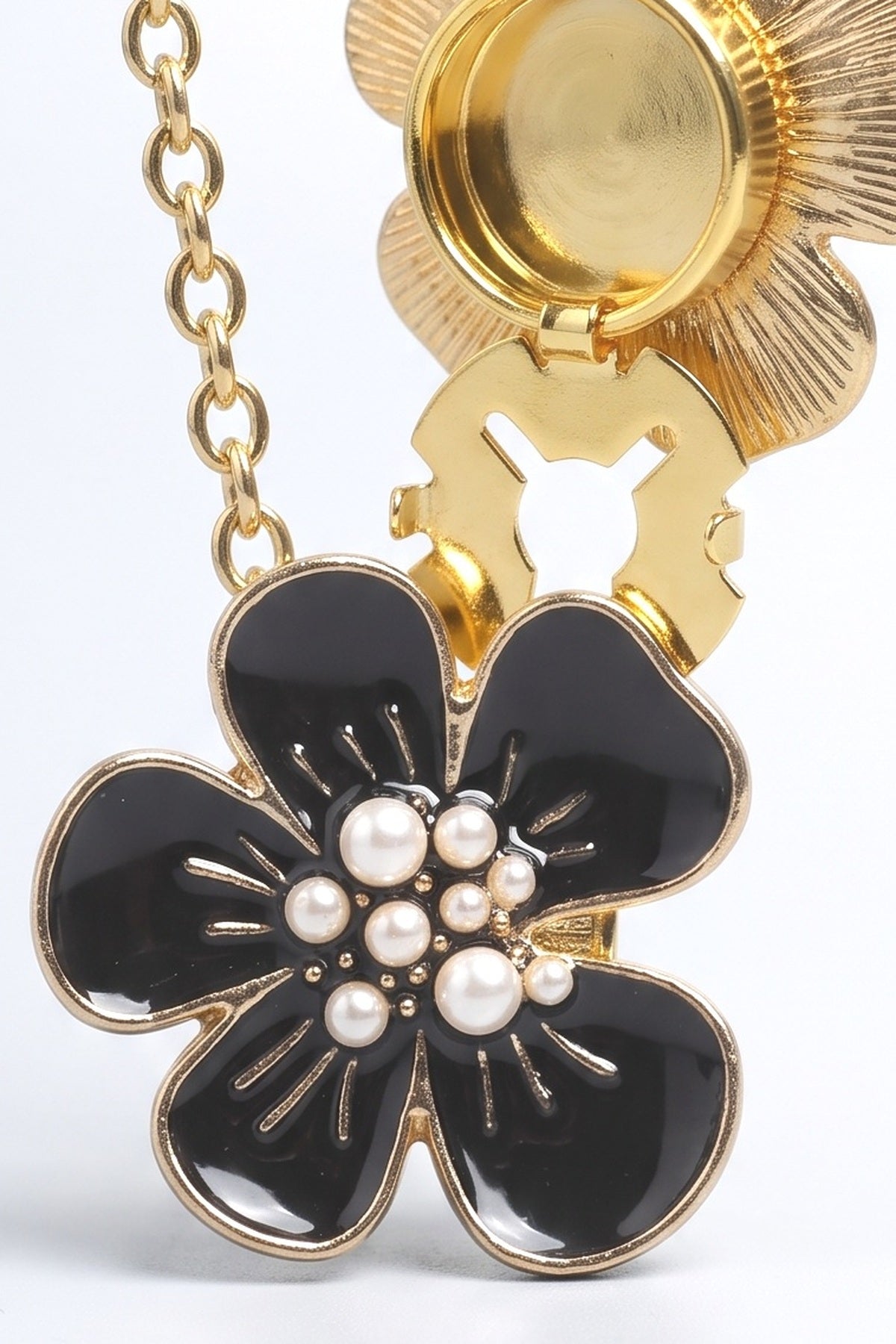 Silky Necklace, fabric detail