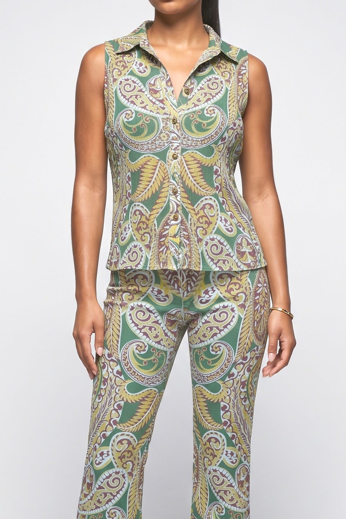 Floral Chiffon Pleated Outfit Set, fabric detail