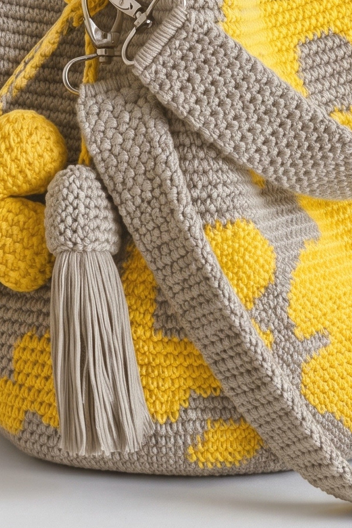 Crochet Tote Bag, fabric detail