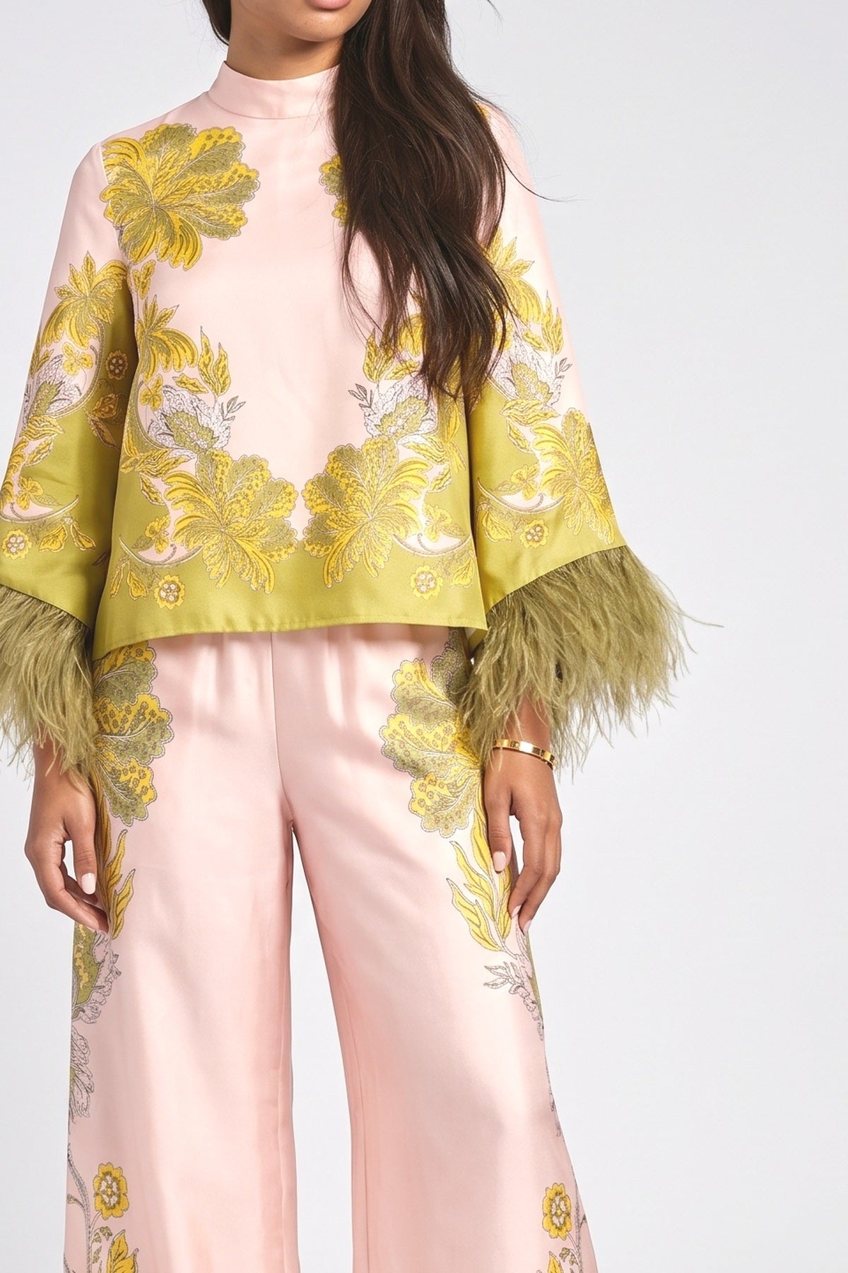 Multicolor Floral Feather Trim Outfit Set, fabric detail