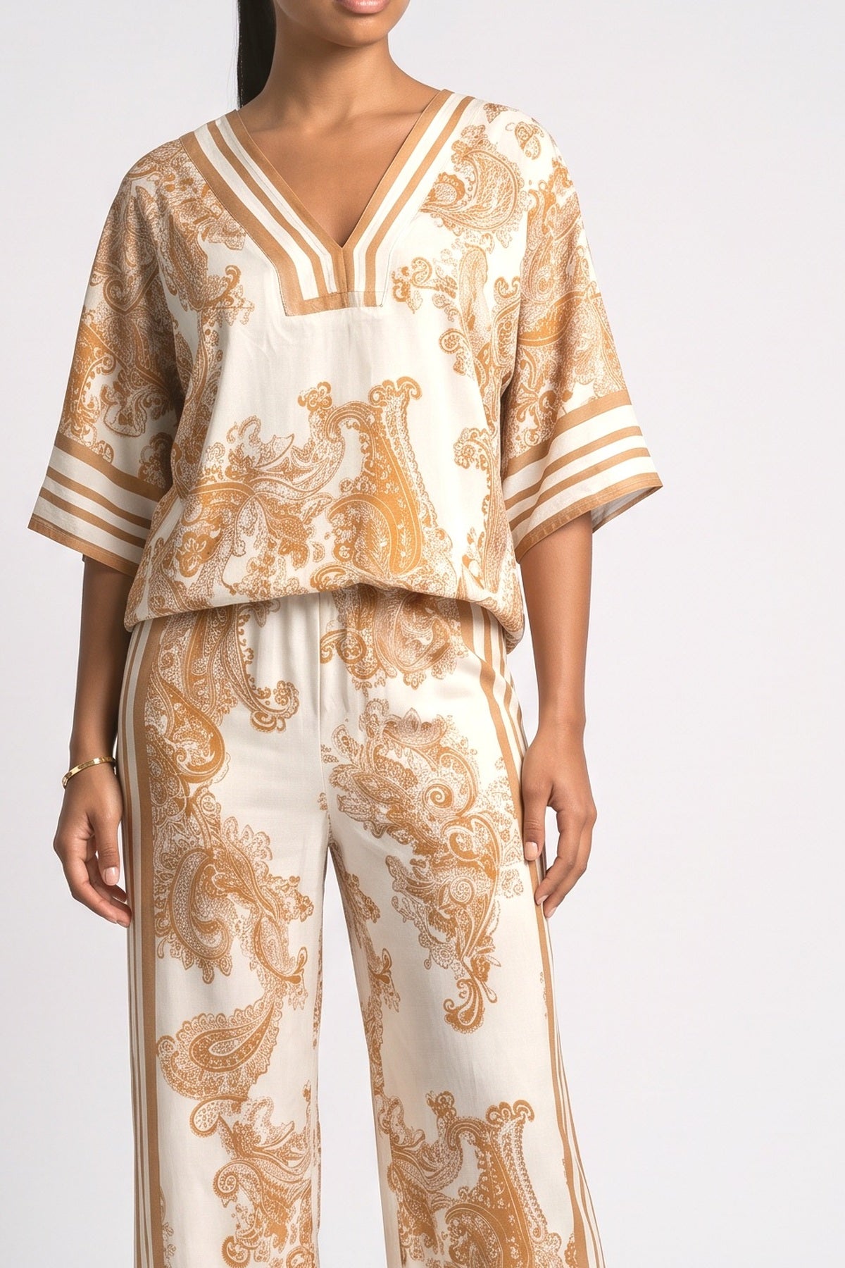 Paisley Outfit Set, fabric detail