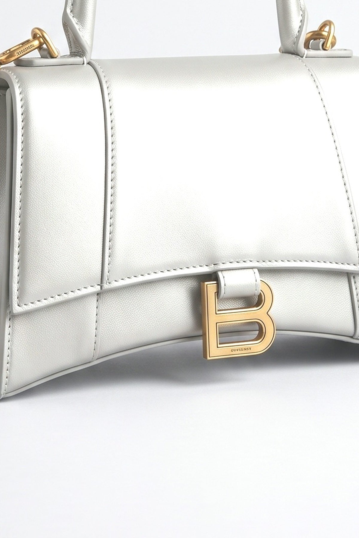 Versatile Single-Shoulder Handbag, fabric detail