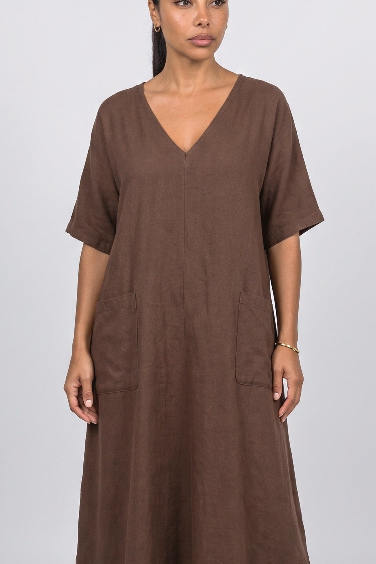V-Neck Relaxed Maxi Dress, fabric detail