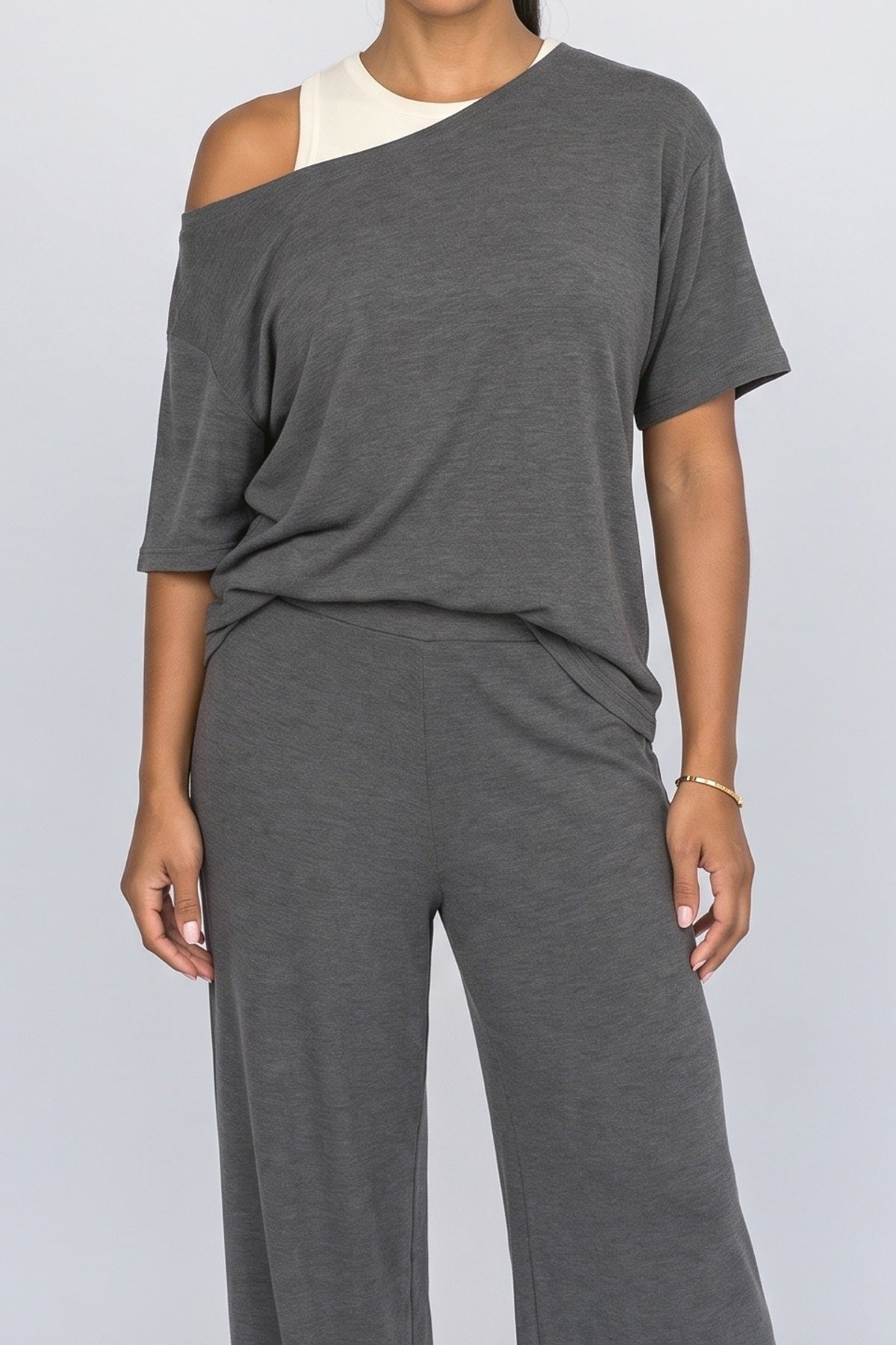 Off-Shoulder Asymmetric Wide Leg Pants, fabric detail