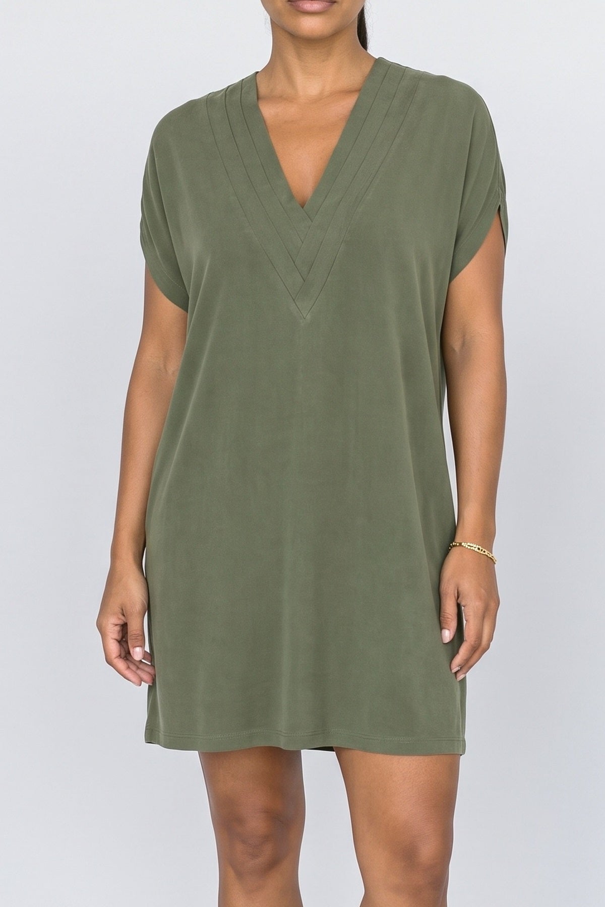 V-Neck Pleated Summer Dress, fabric detail