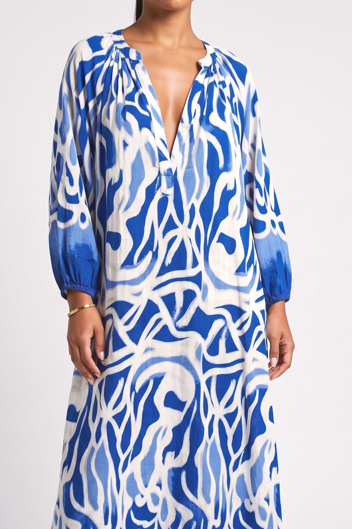 Print V-Neck Relaxed Dress, fabric detail