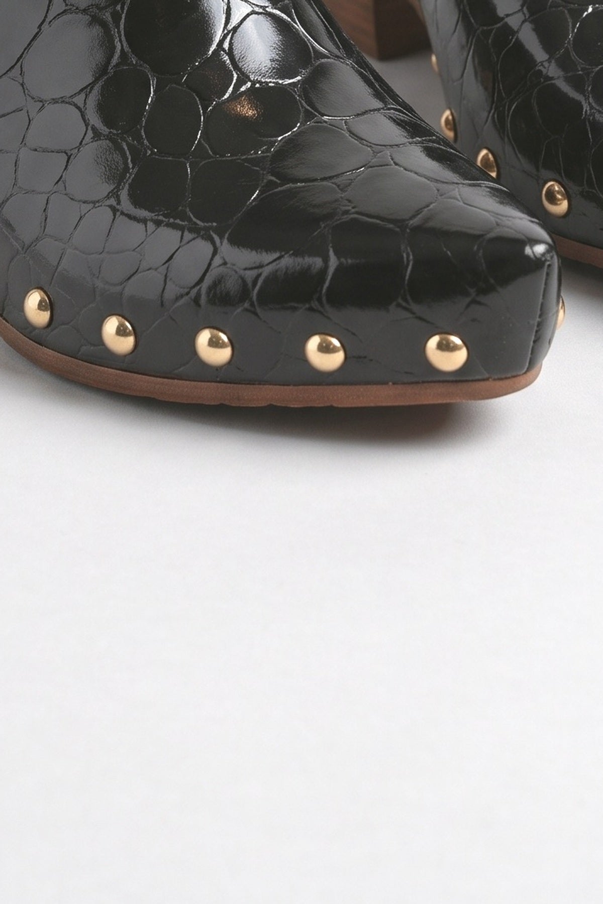 Mule Shoes, fabric detail