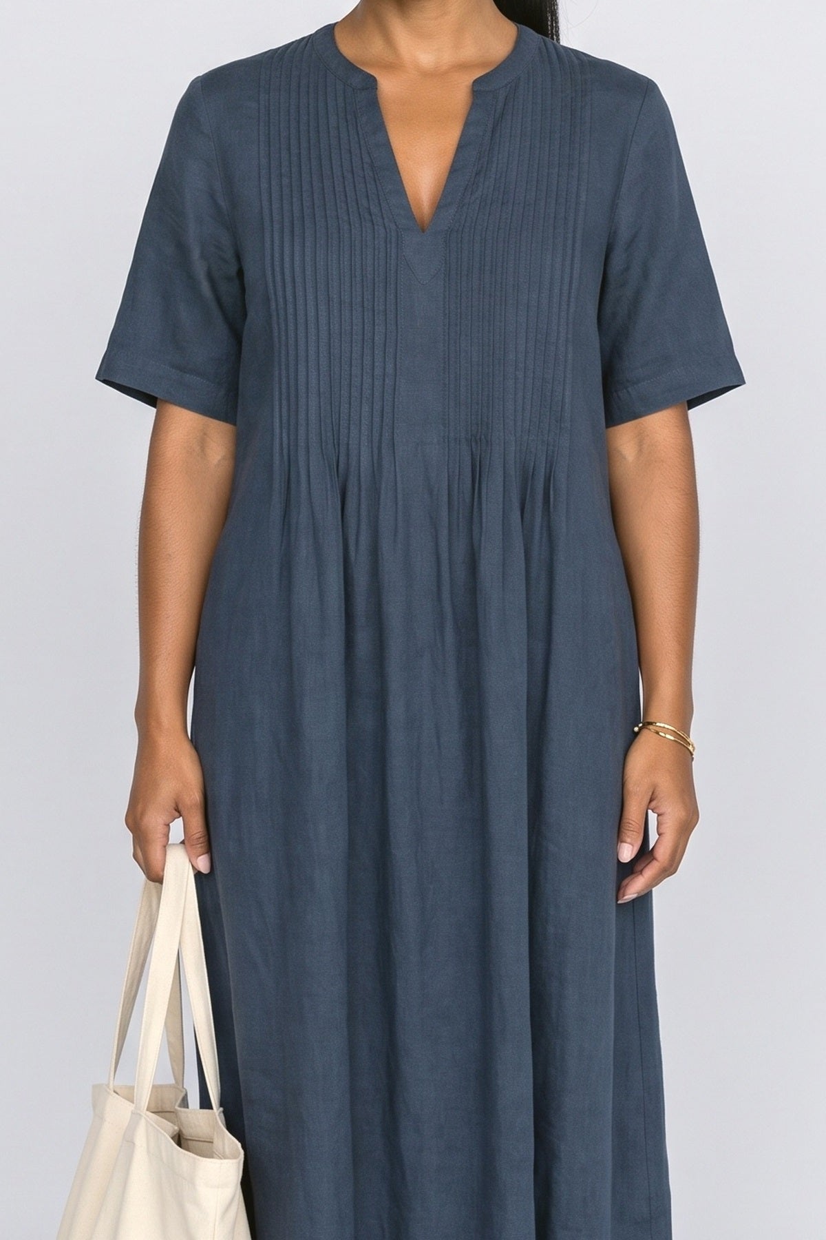 V-Neck Pleated Maxi Dress, fabric detail