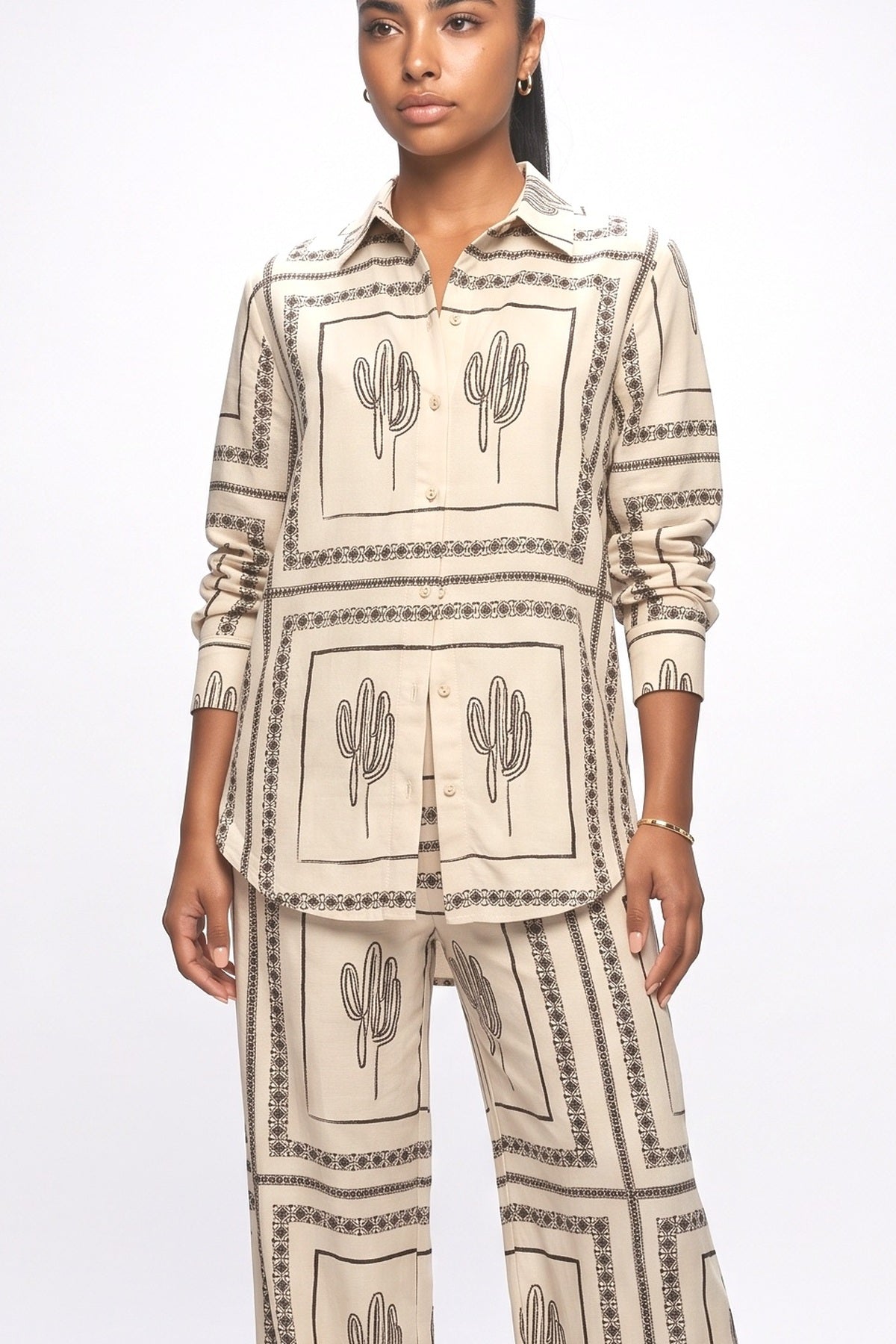 Beige Geometric Outfit Set, fabric detail