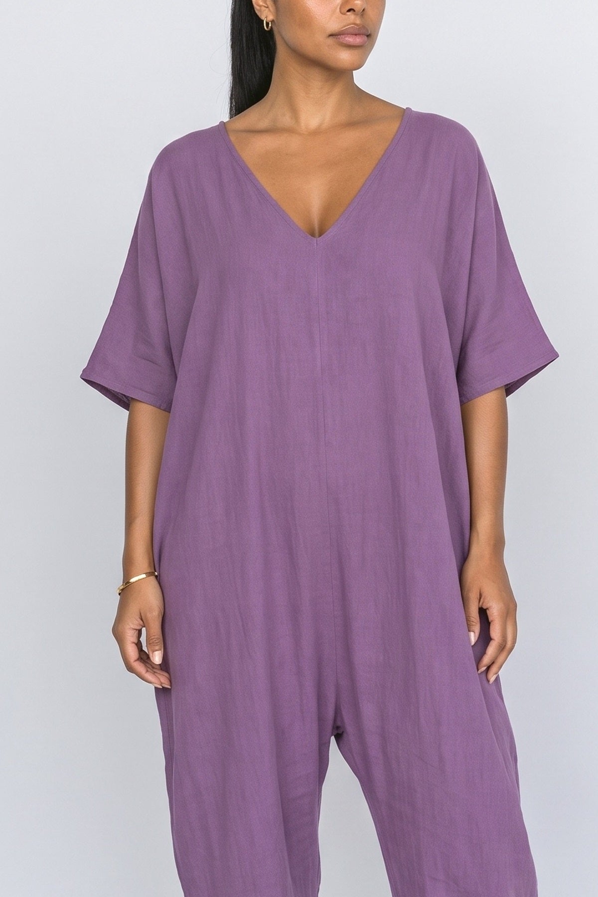 V-Neck Batwing Sleeve Relaxed Jumpsuit, fabric detail