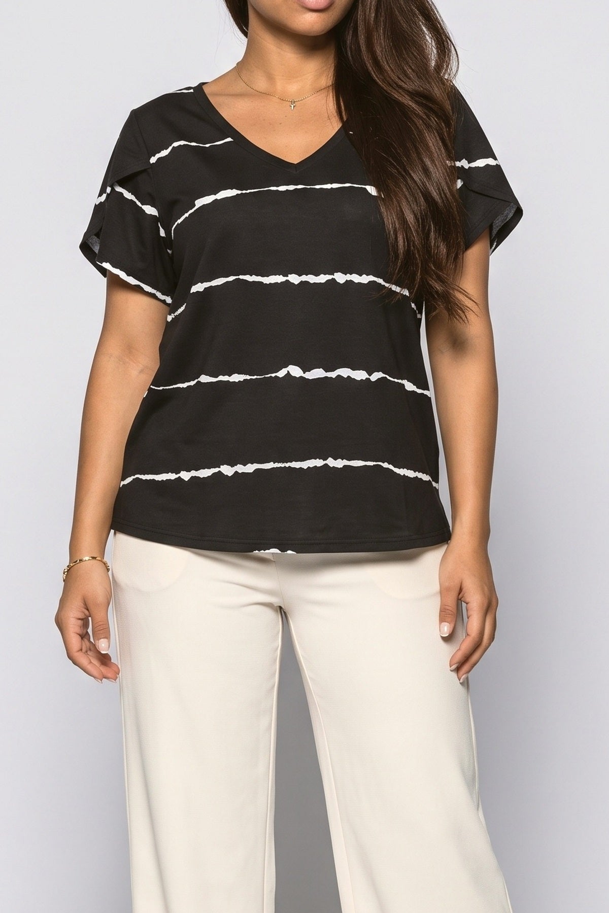 Knit V-Neck Striped T Shirt Women, fabric detail