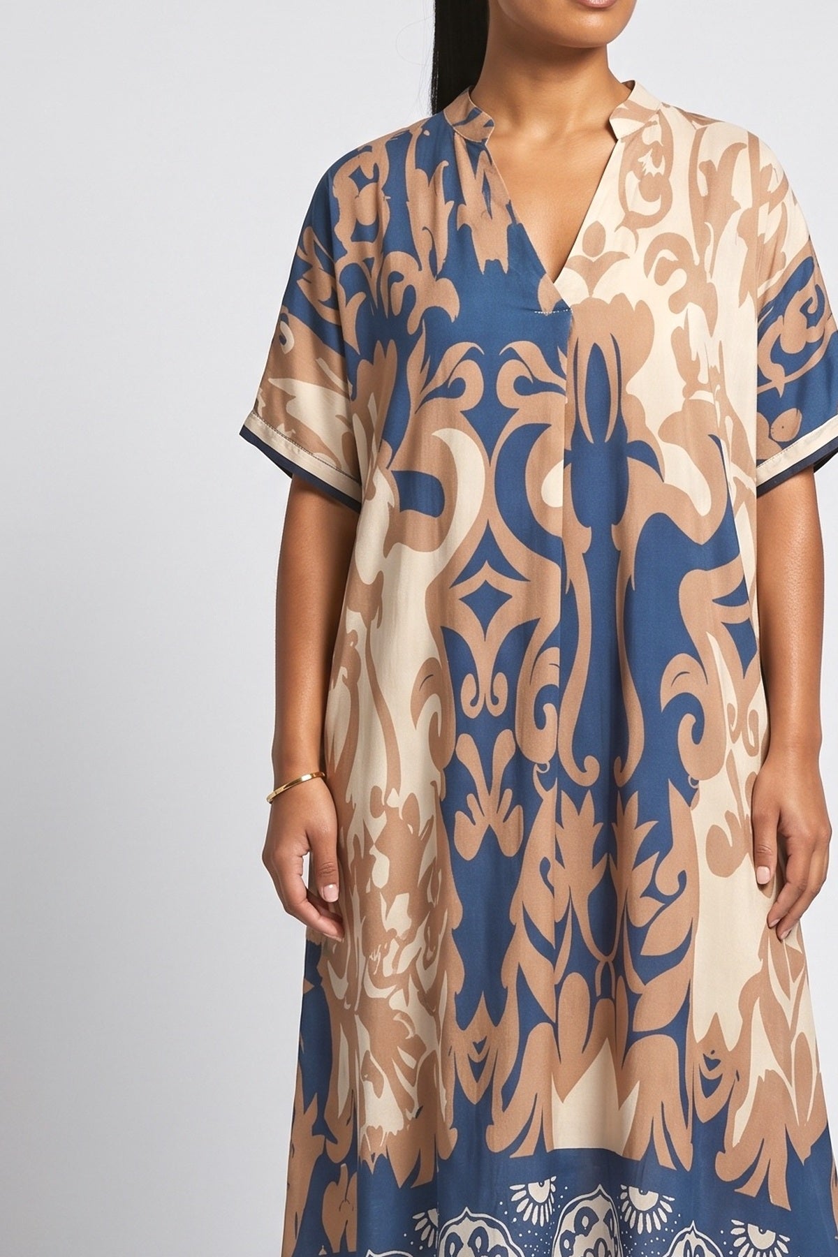 Blue V-Neck Relaxed Midi Dress, fabric detail