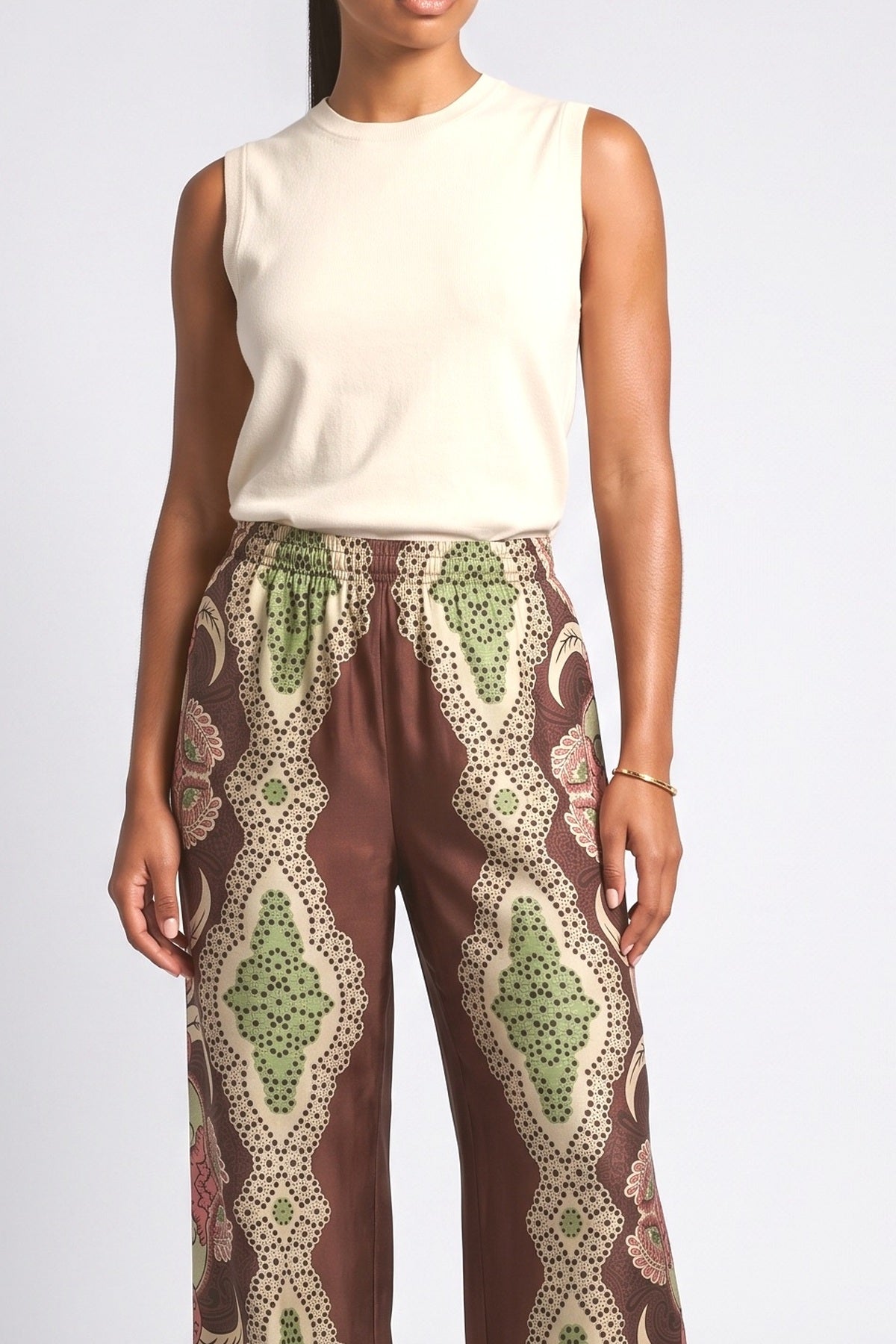 Brown Relaxed Pants, fabric detail