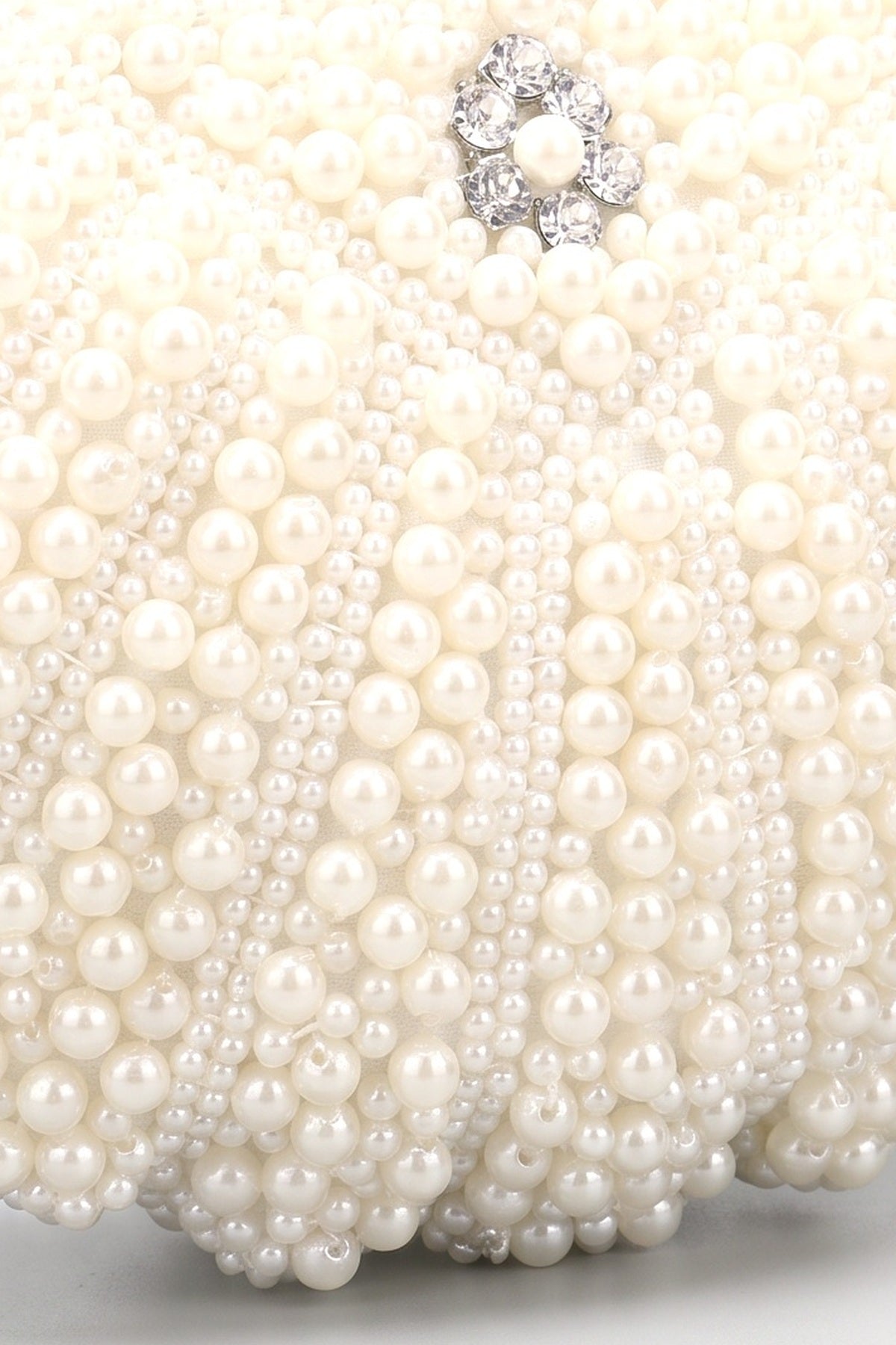 Evening Personalized Shell Pearl Bag, fabric detail
