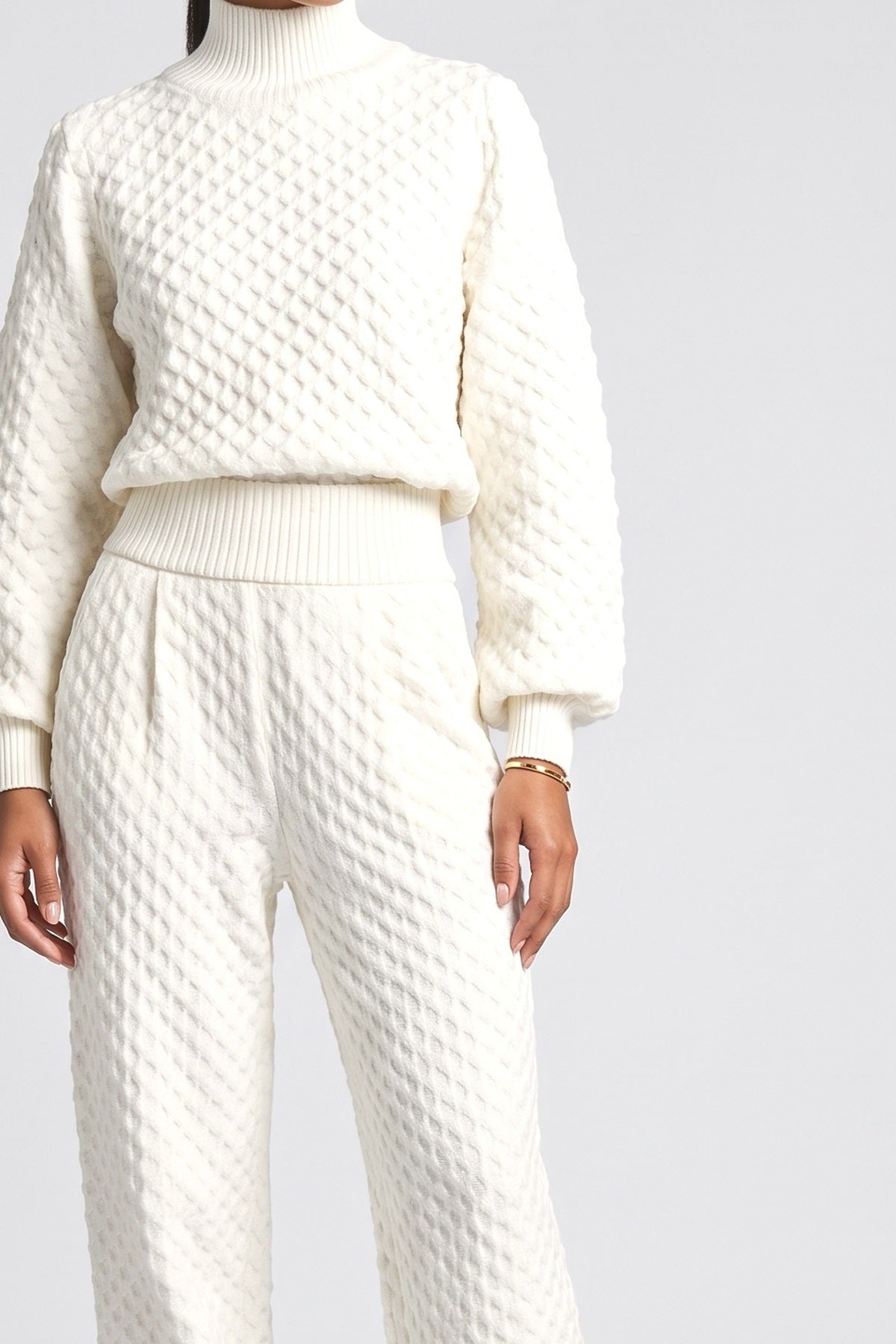 Textured Knit Lantern-Leg Pants, fabric detail