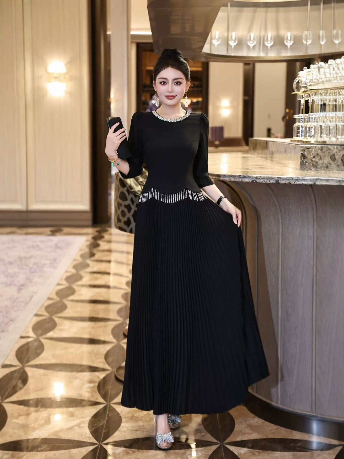 Black Round Neck Beaded Long Prom Dress