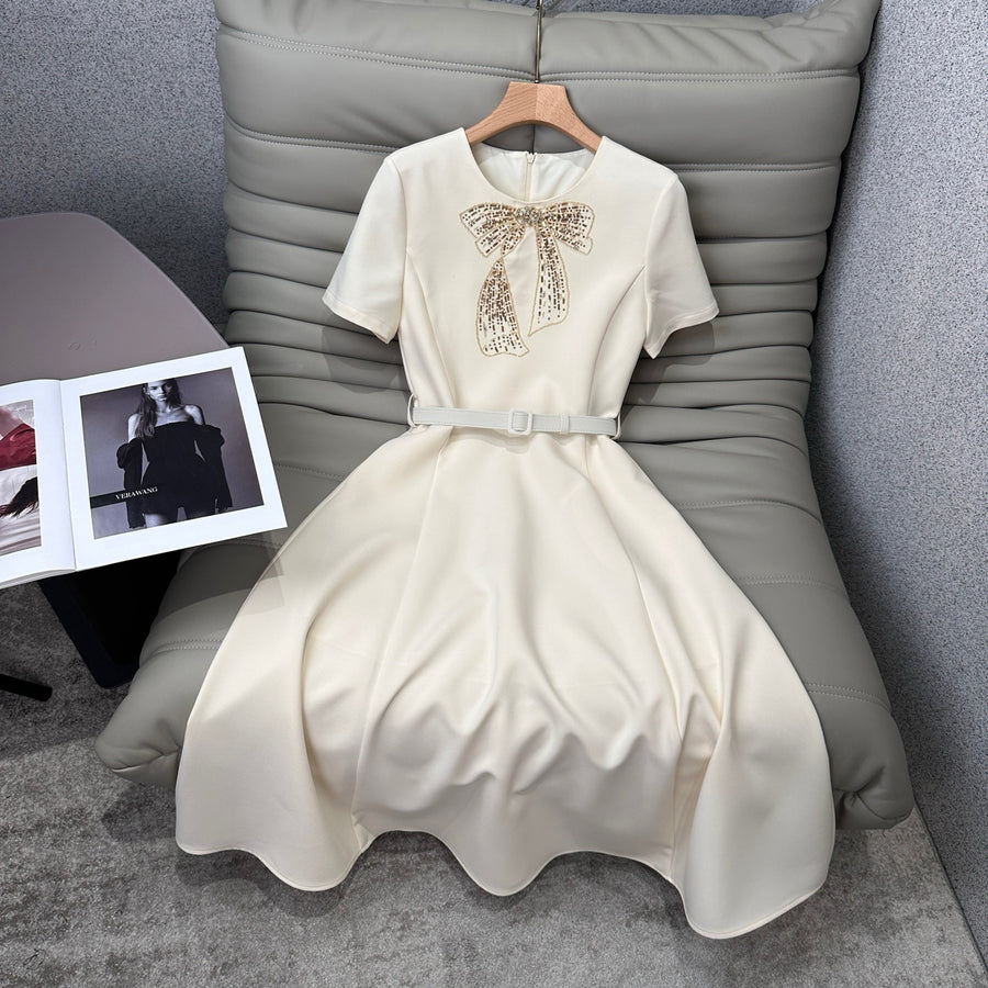 Black Round Neck Short Sleeve Graduation Dress