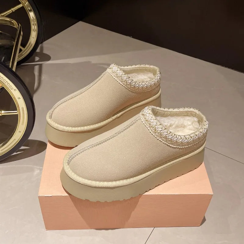 Cream platform slipper, side view of the sole