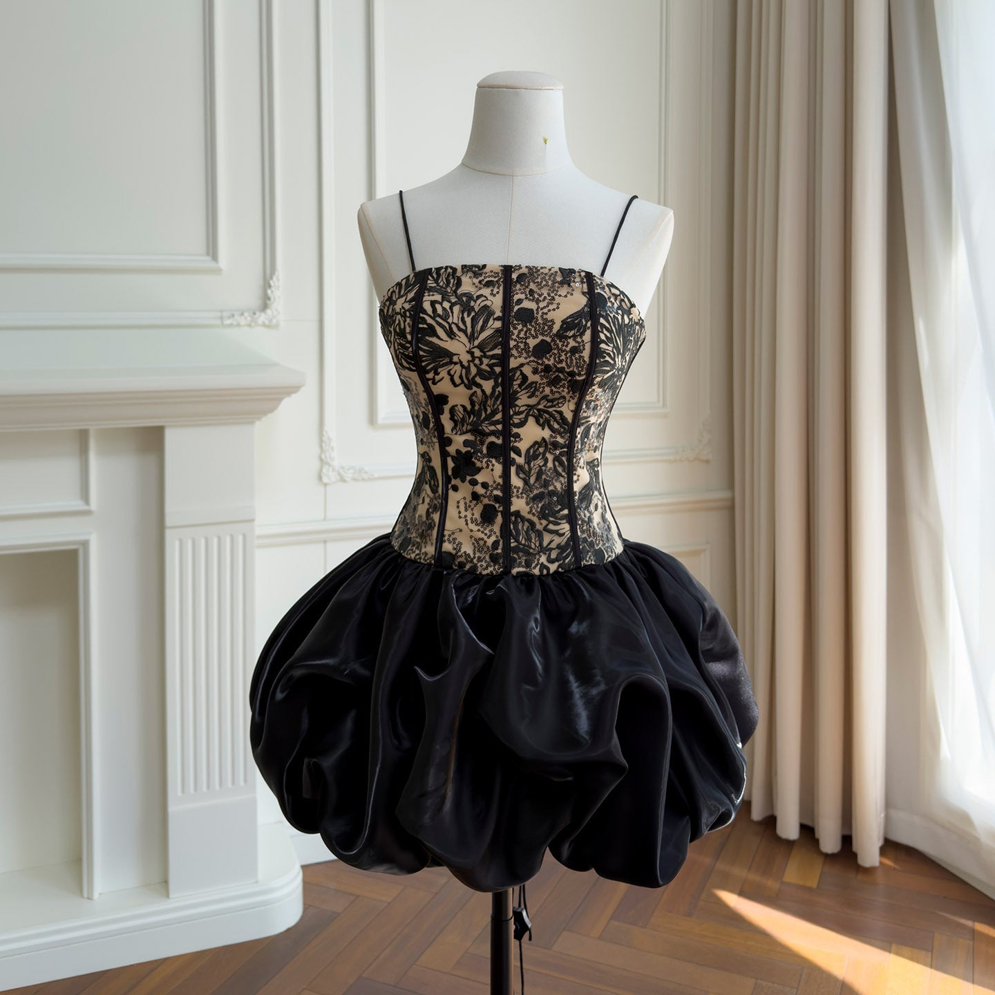 Black Lace Spaghetti Strap Short Homecoming Dress