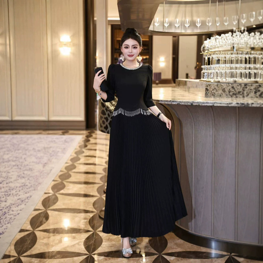 Black Round Neck Beaded Long Prom Dress
