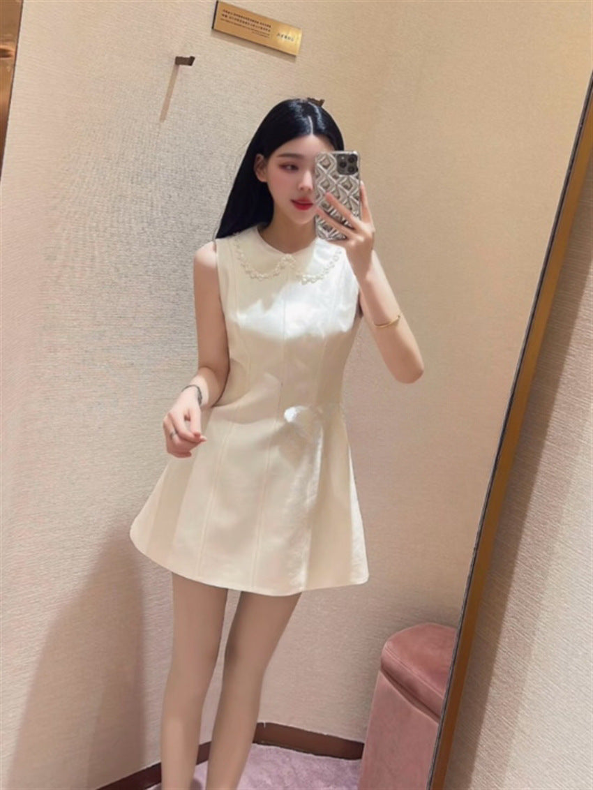 White Sleeveless Ball Gown Short Homecoming Dress